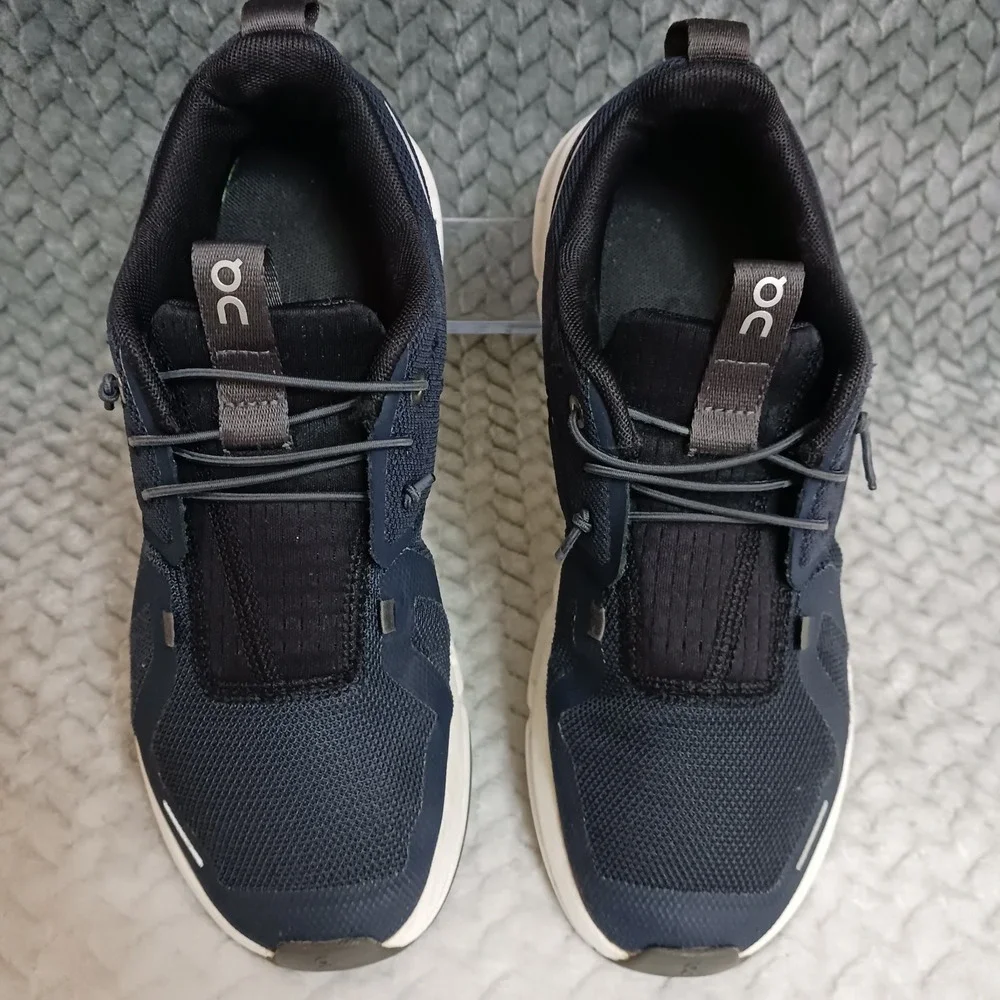 On Running Cloud Sky Midnight Black GS Walking Running Sneakers Shoes Size 5Y